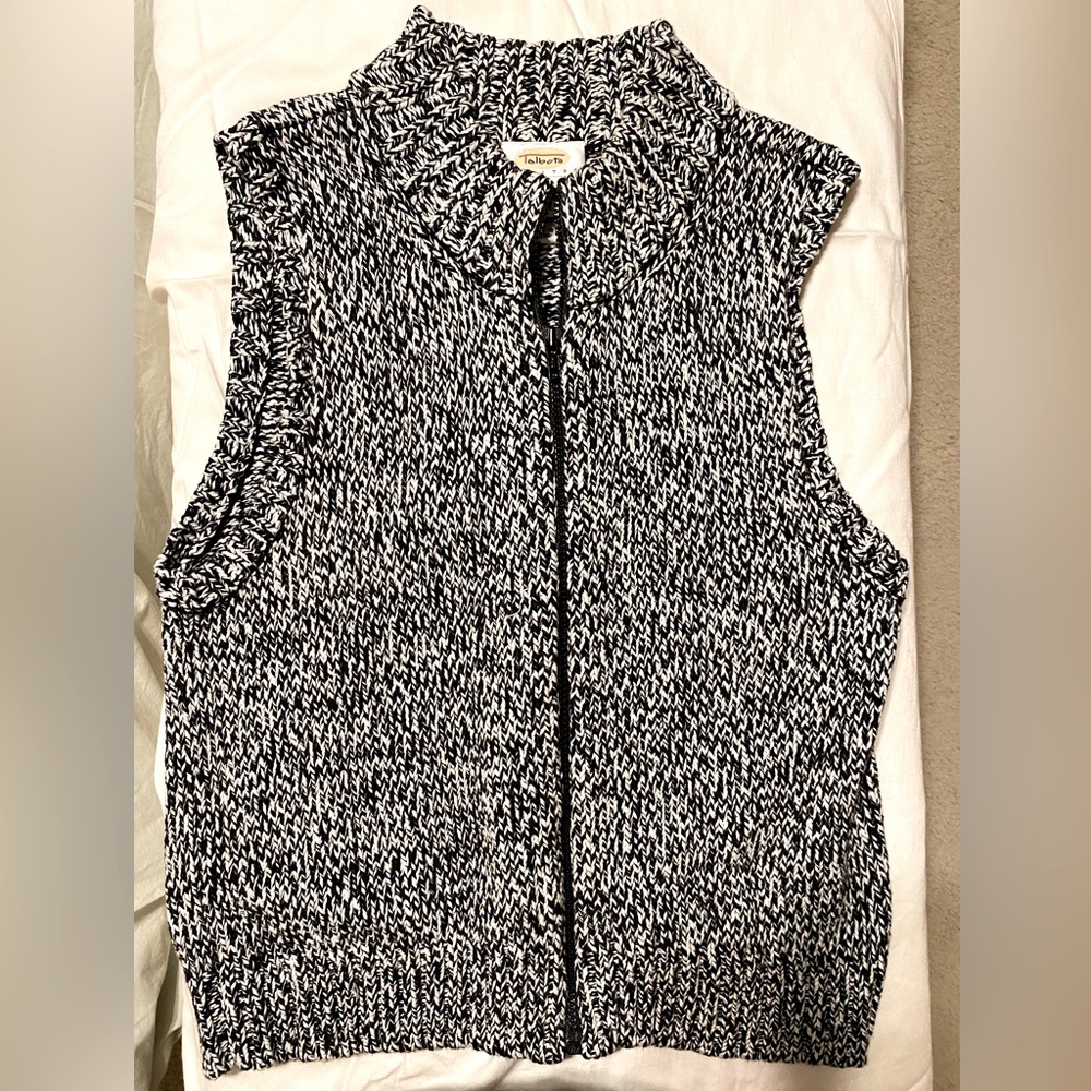 Talbots Sleeveless Vest, Full zip up front, 100% Cotton